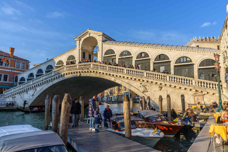 Italia - Venecia 111 - puente del Rialto.jpg